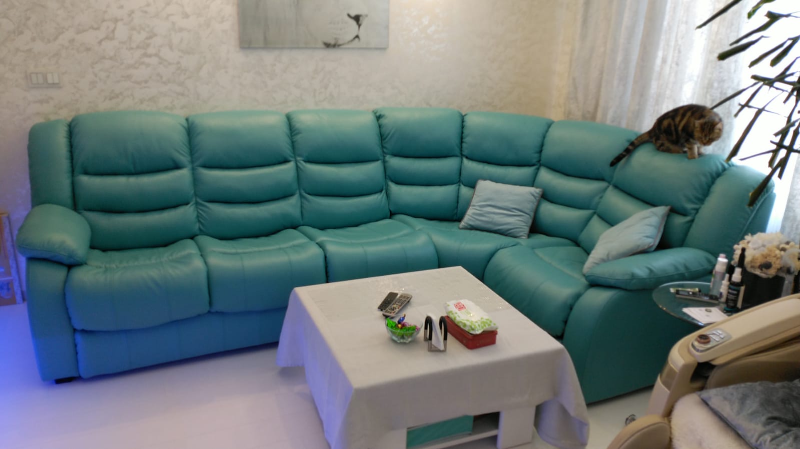 Перетяжка дивана на дому. Калач-на-Дону